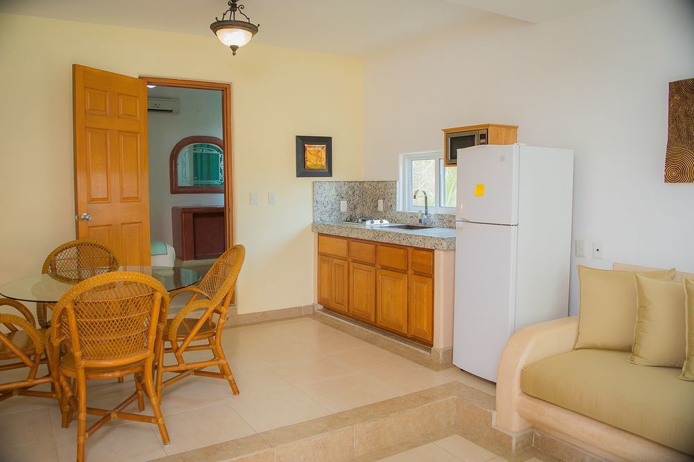Bungalows Arena Dorada (Adults Only) Zihuatanejo Exterior photo